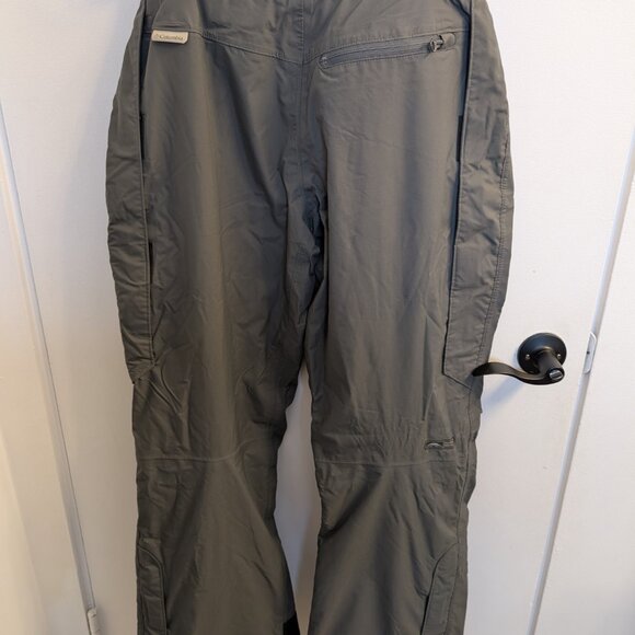 Columbia Titanium Omni-tech snow pants - size medium. - Picture 5 of 9